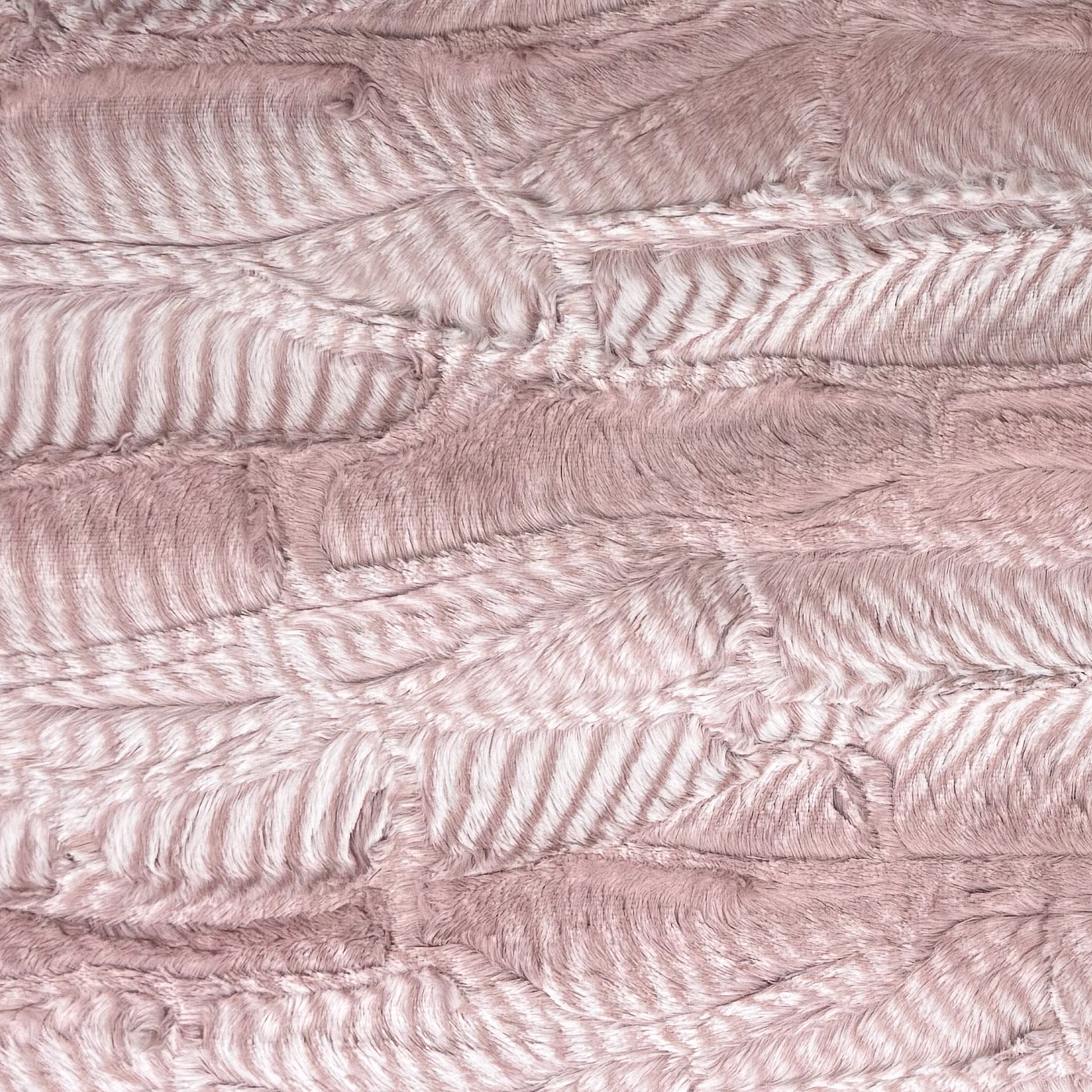 Luxe Cuddle Mamba – Snowy Rose