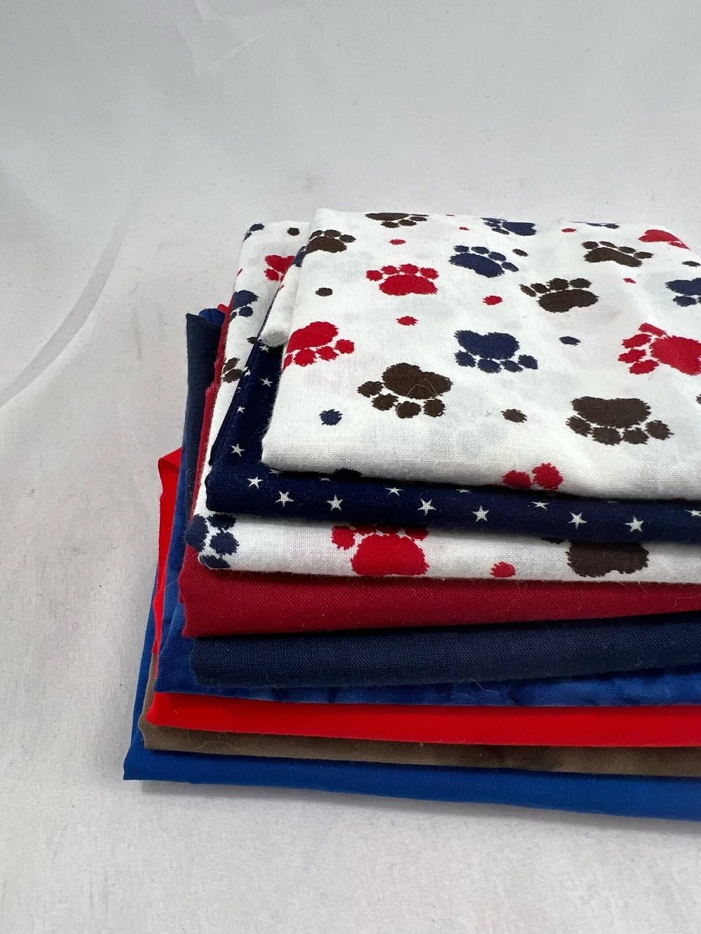"German Shepard" .8lb Quilting Cotton Bundle