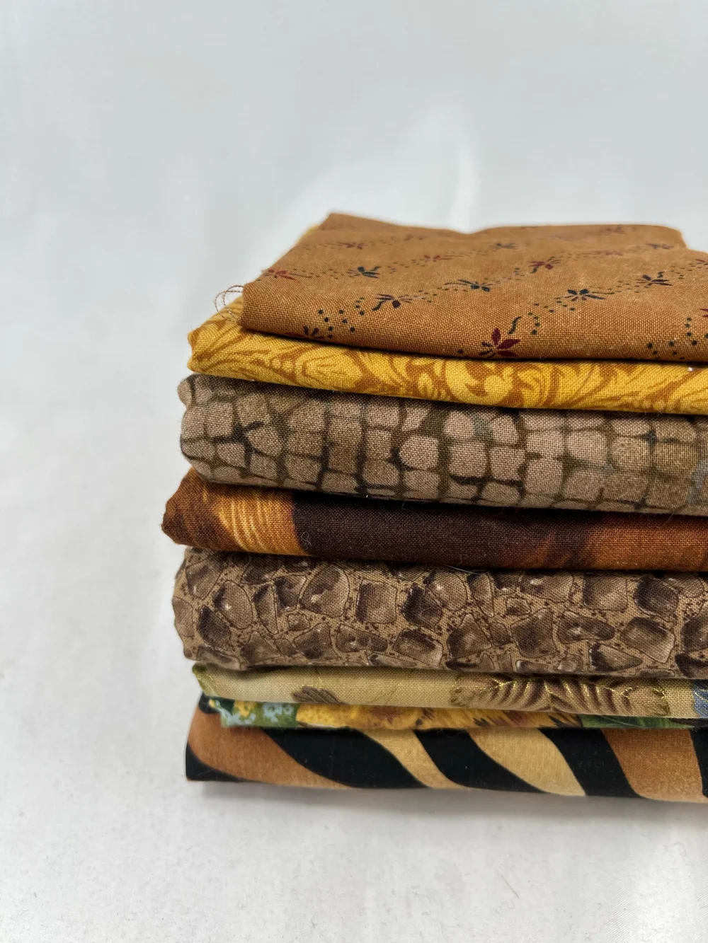 "Animal Crackers in my Soup" 1.9lb Quilting Cotton Bundle