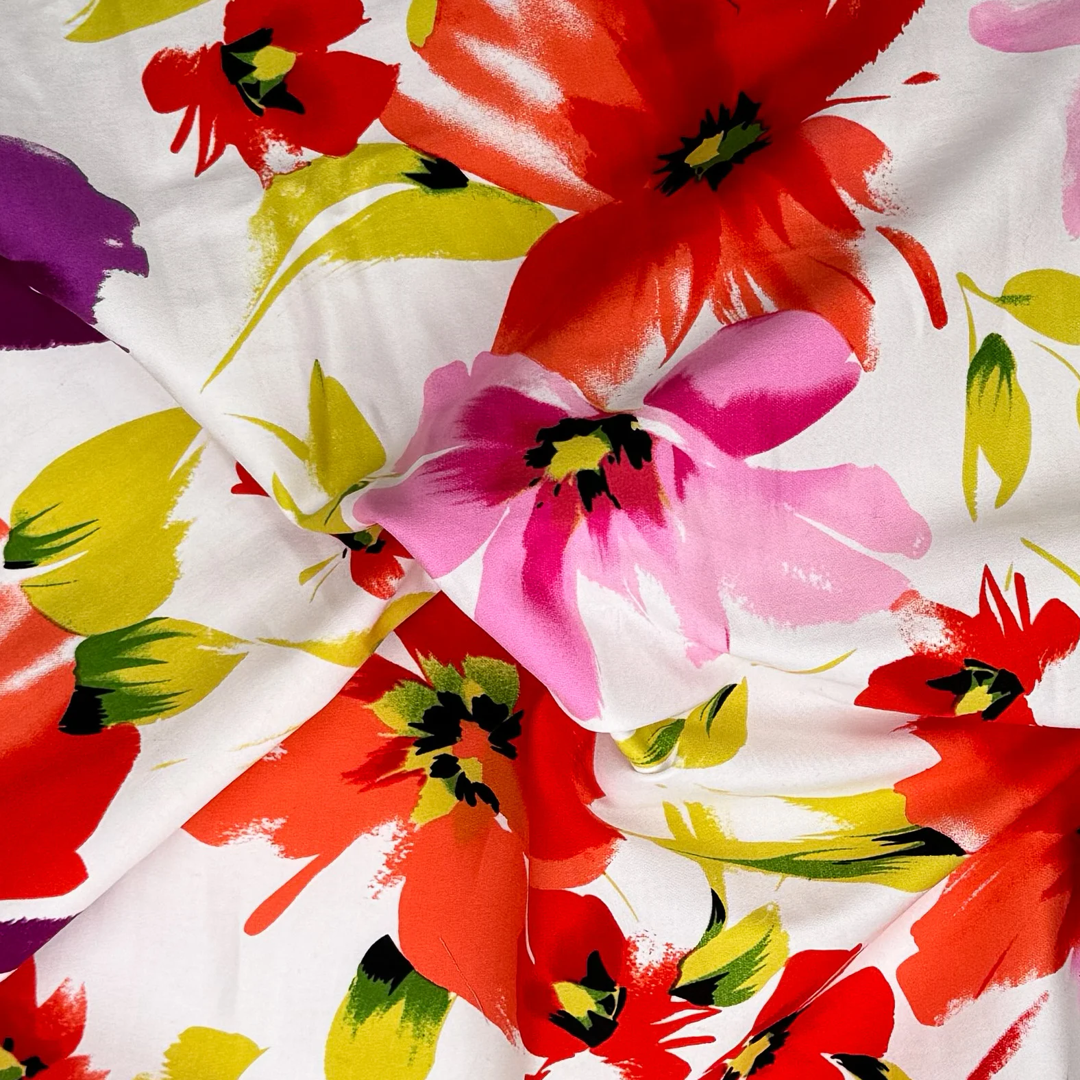 Poly Print – Pops of Red