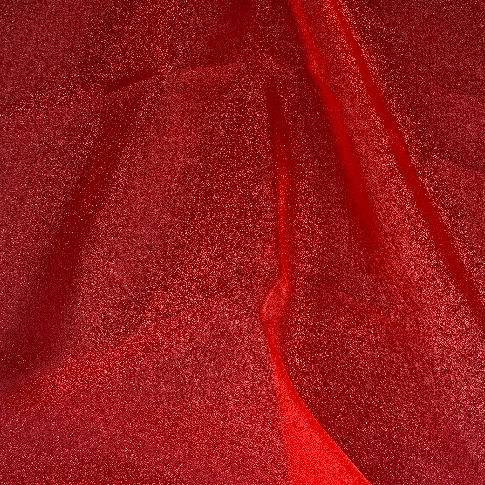 Organza – Shiny Red