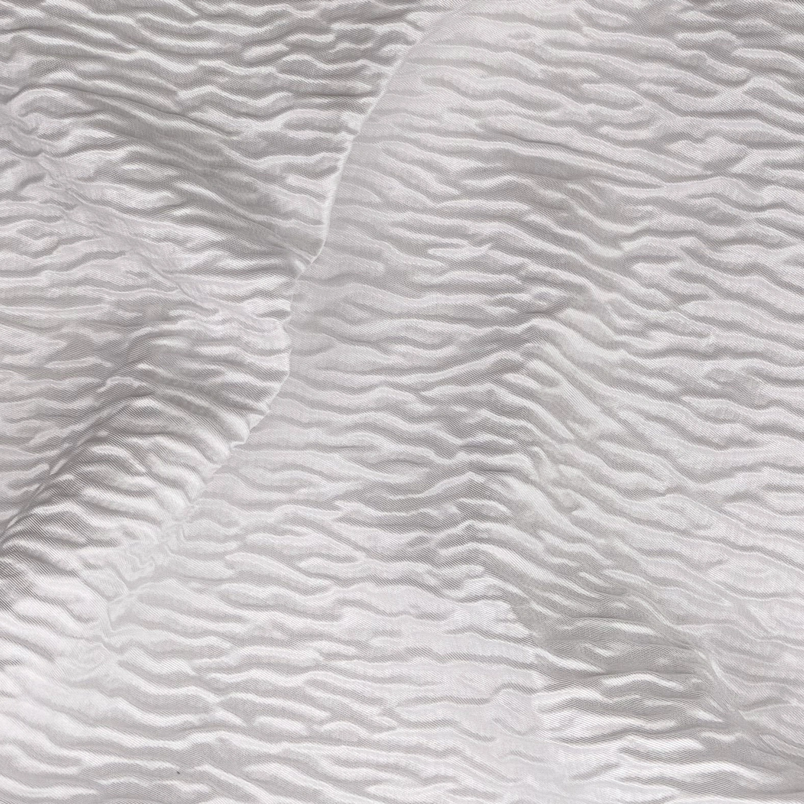 Supreme – White