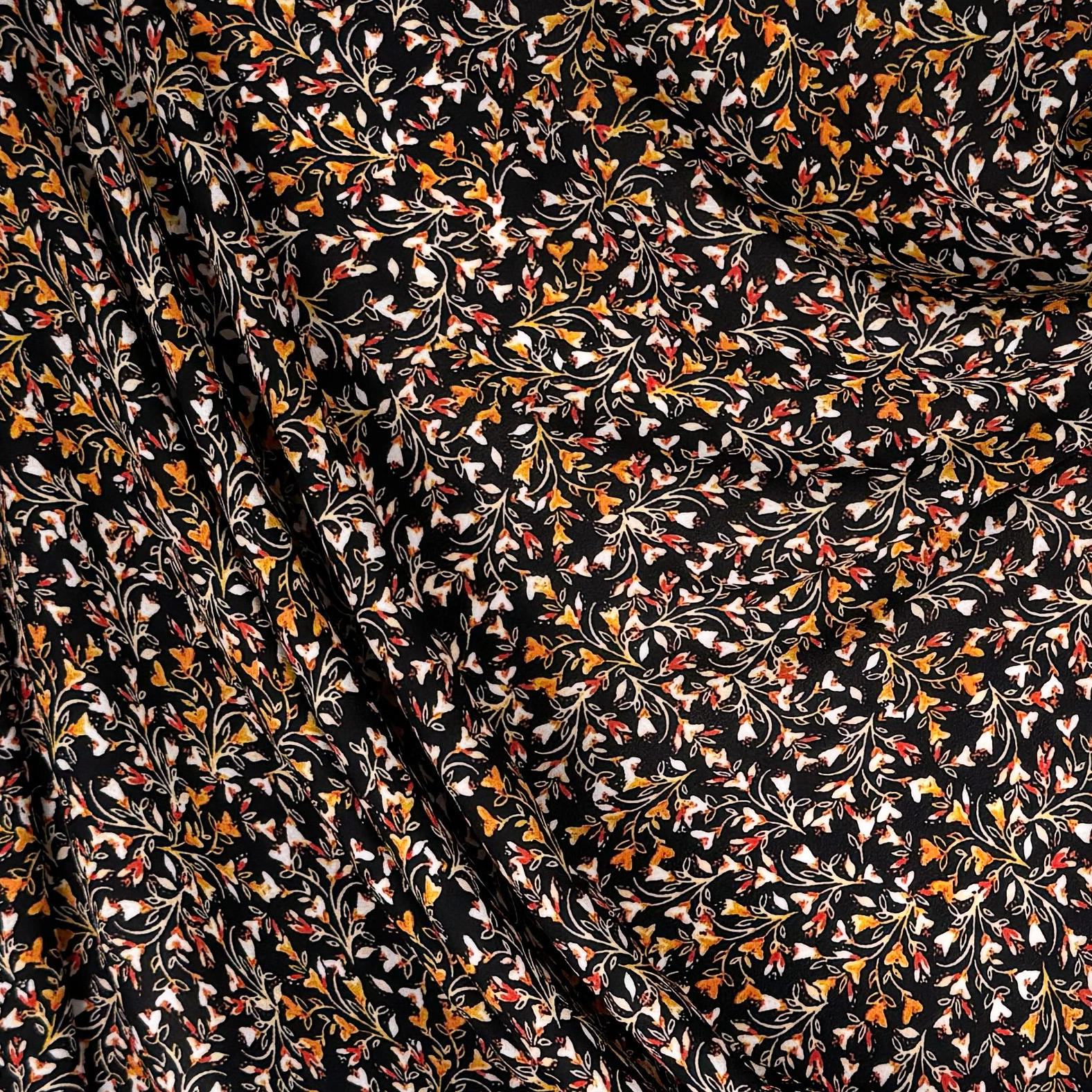 Printed Poly Autumn Vines
