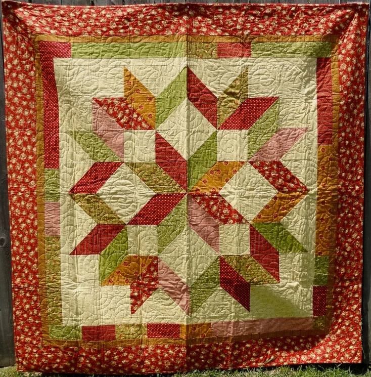 Carpenter's Star Red - Finished Quilt