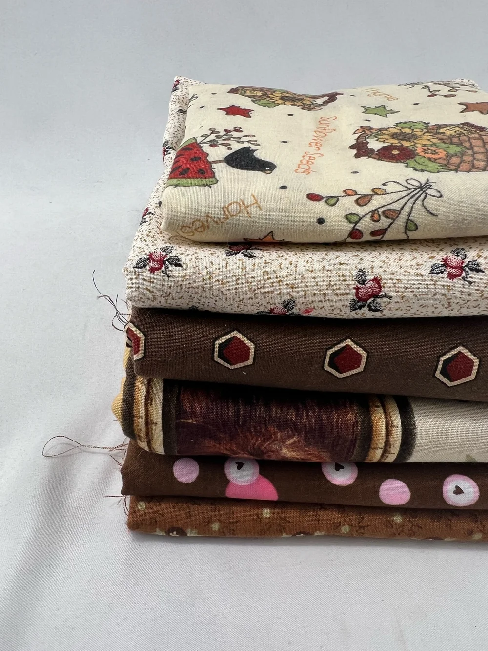 "Black Bird Pie" 1.5lb Quilting Cotton Bundle