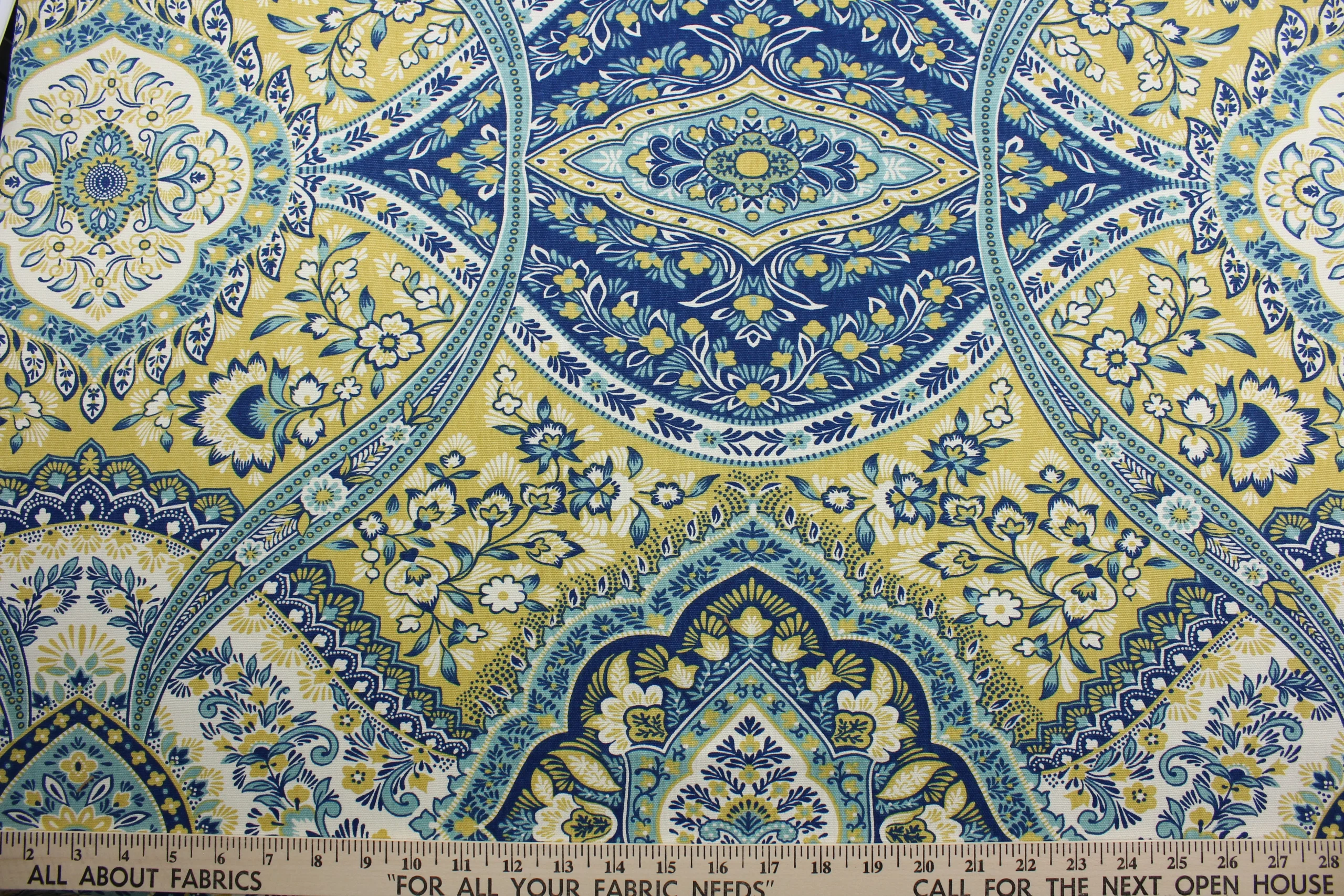 Duralee Fabrics© Abbotsford in Blue/Yellow