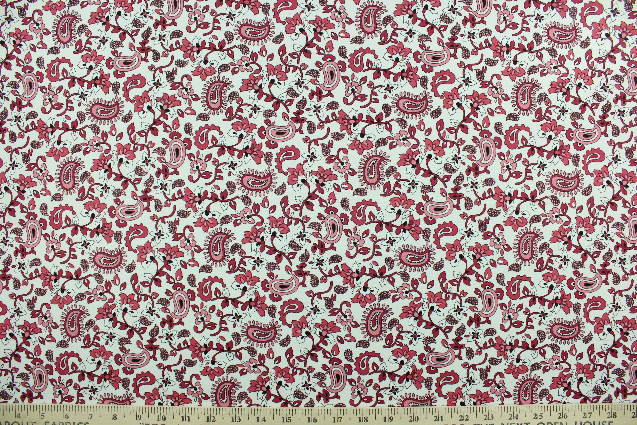 Benartex© Scripture in Rose