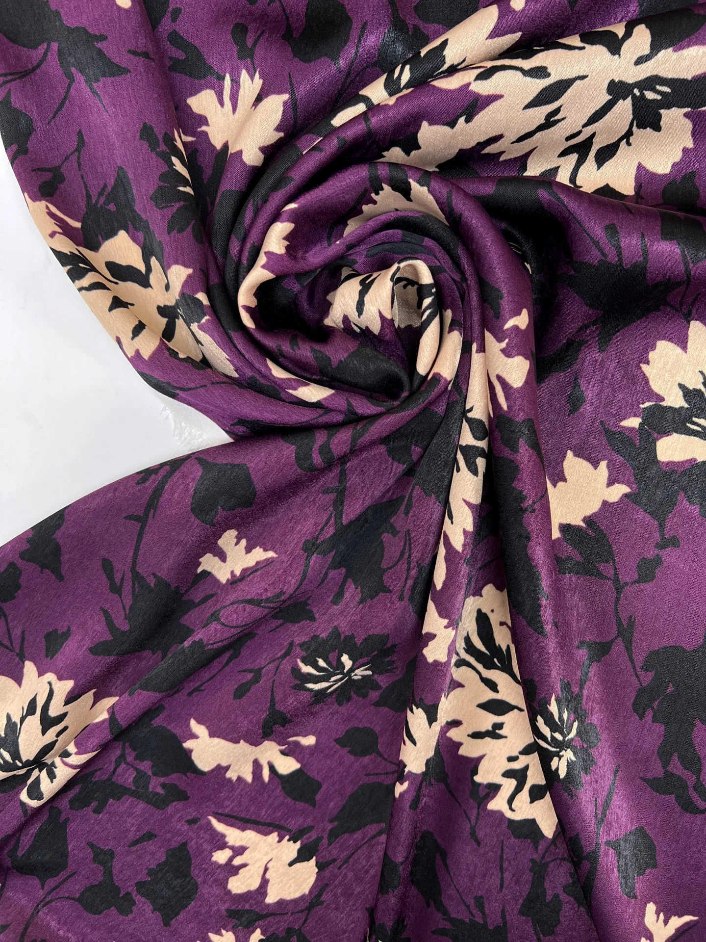 Dressweight Sateen - Purple, Black, Beige Leafs