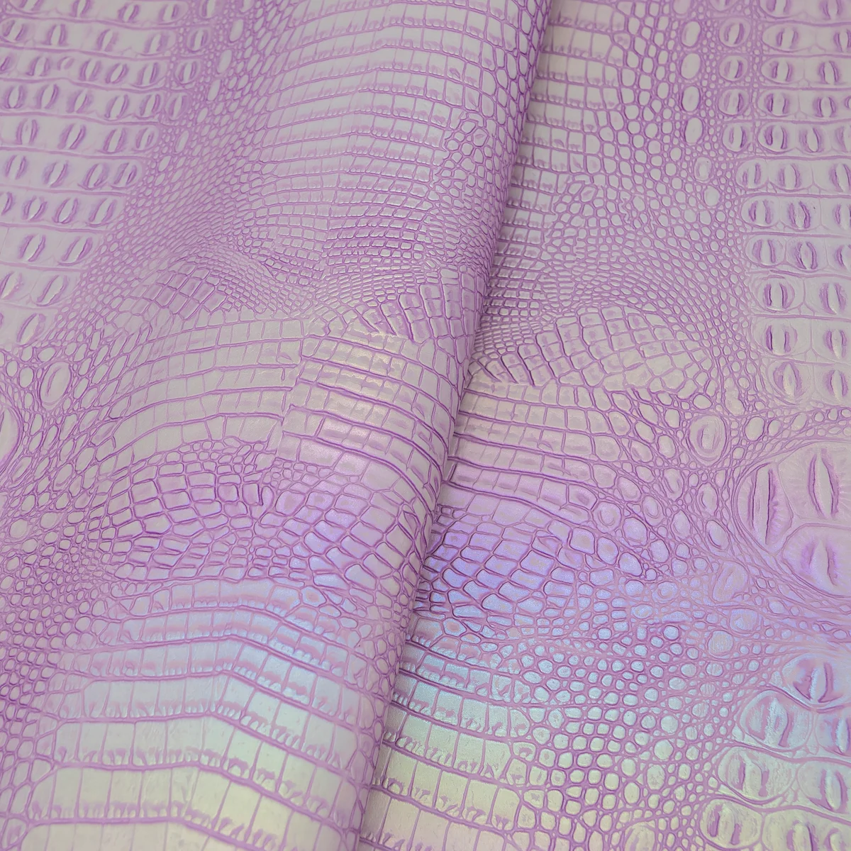 PearlCroc™ Embossed Vinyl 18" x 53" Roll
