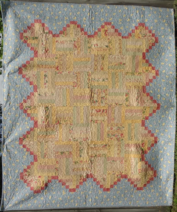 Quilt-1051 - - Finished Quilt