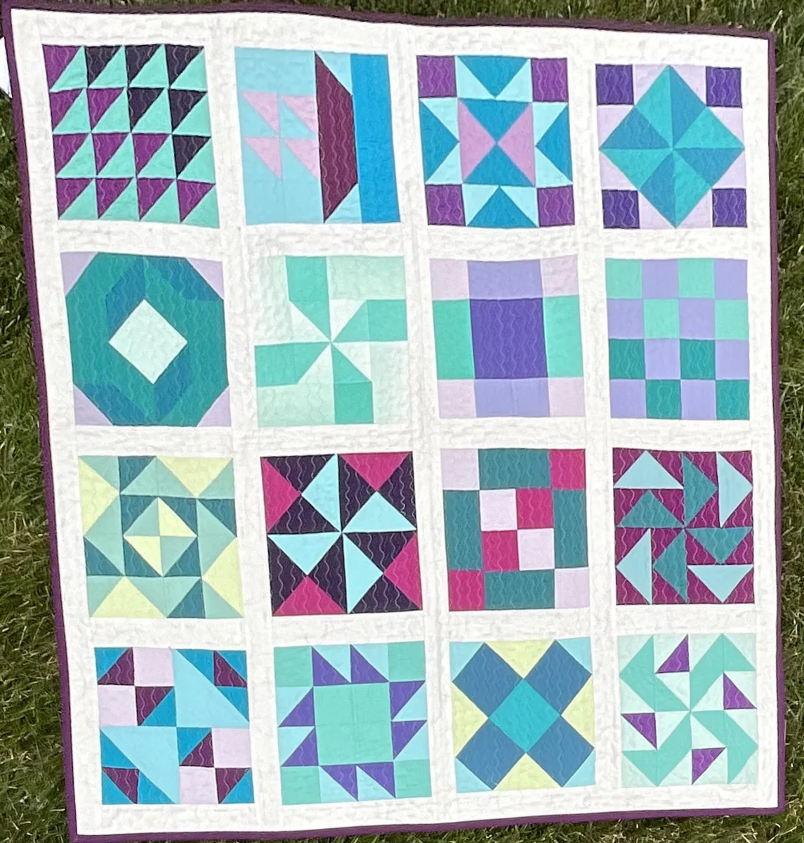 Quilt-Kona Blocks Waves--39.25"x39.25"