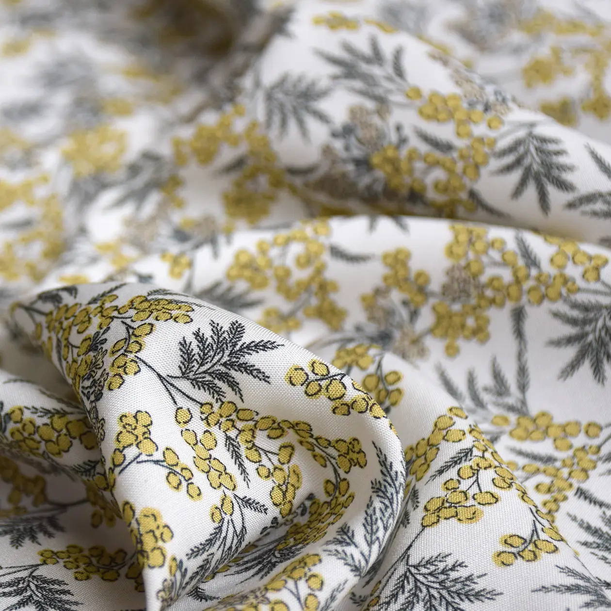 Viscose Challis - Winter Berries
