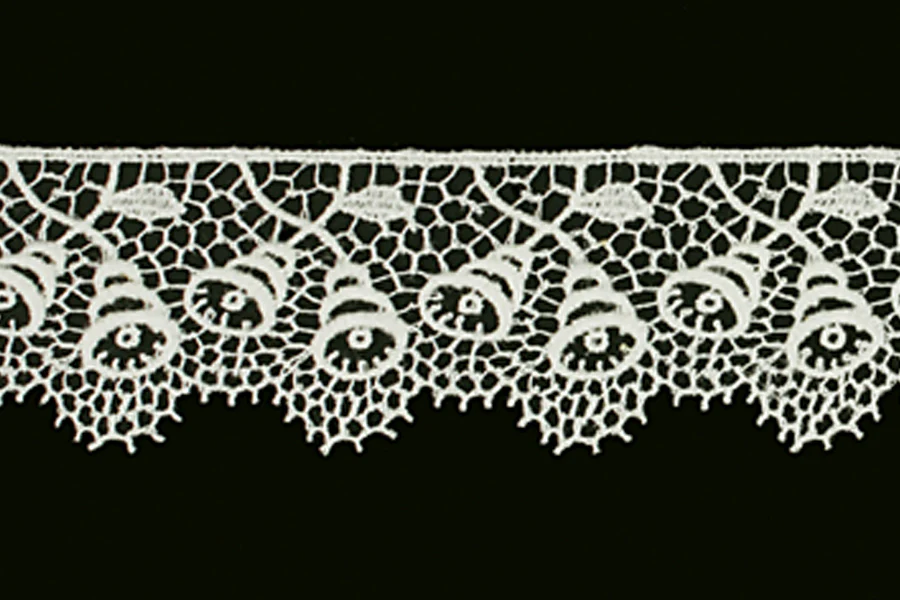 1 1/2" Off-White Cotton Vintage Lace Trim