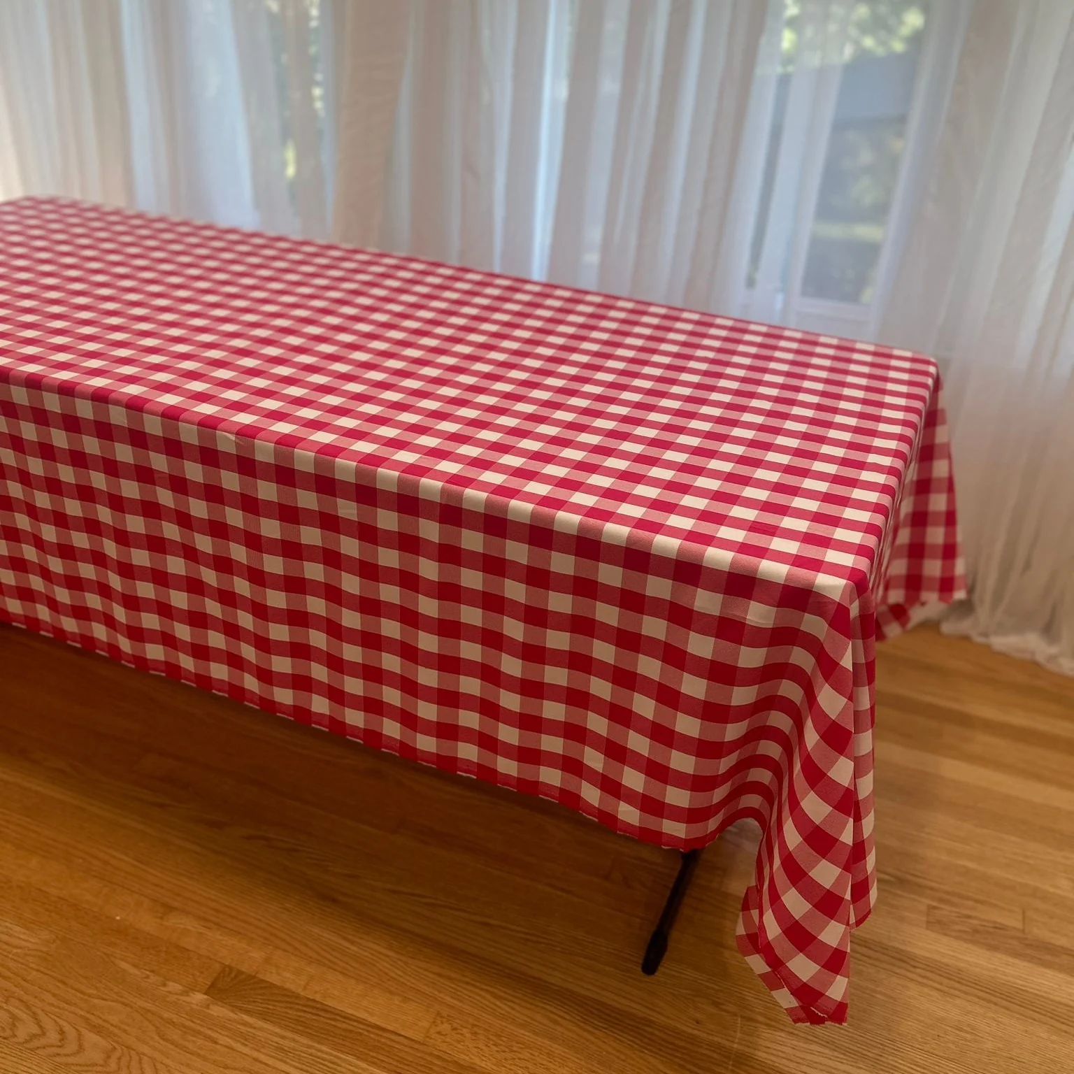 Gingham Checkered Poly Poplin Tablecloth 60 x 120 Inch