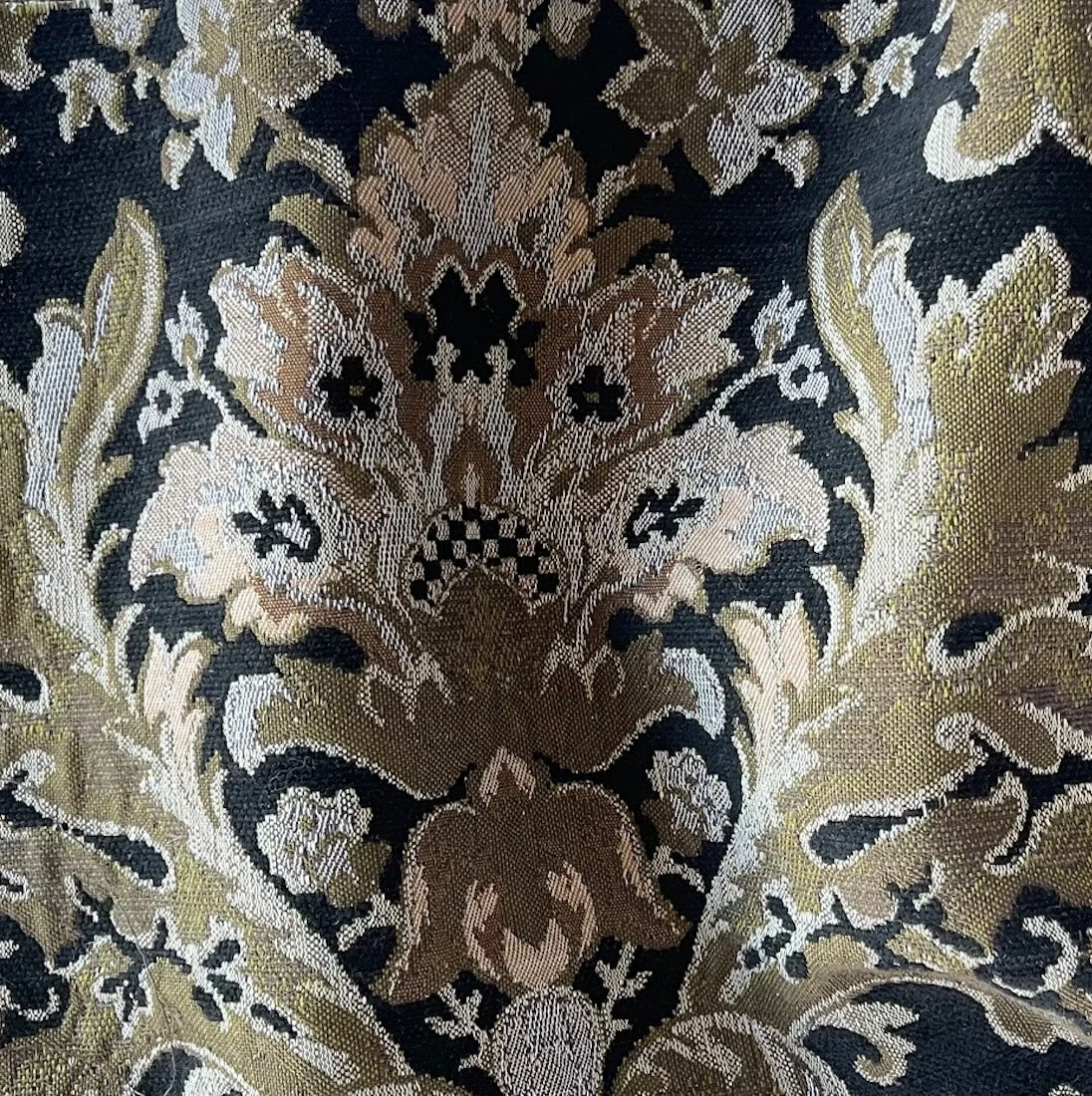 High-End Tweed Earthy Redwood & Snow White Linen (Made in Italy)