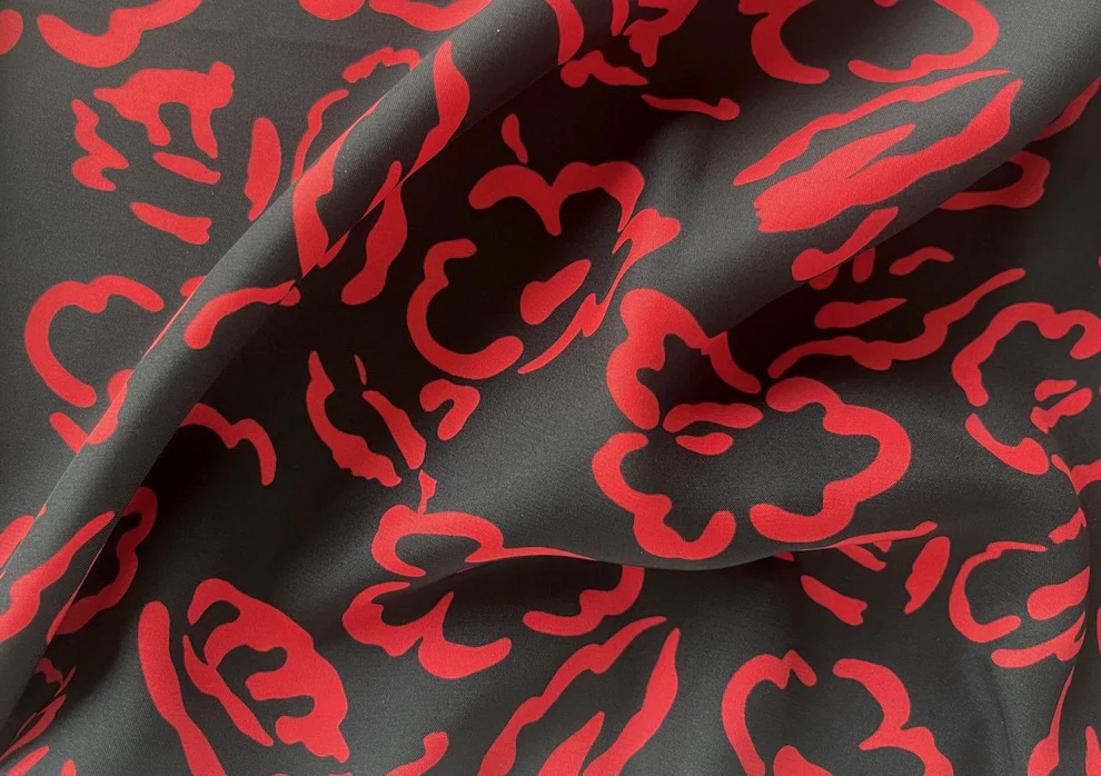Ungaro Selvedged Elegant Falling Ruby Flowers Onyx Matte Silk Satin Charmeuse (Made in Italy)