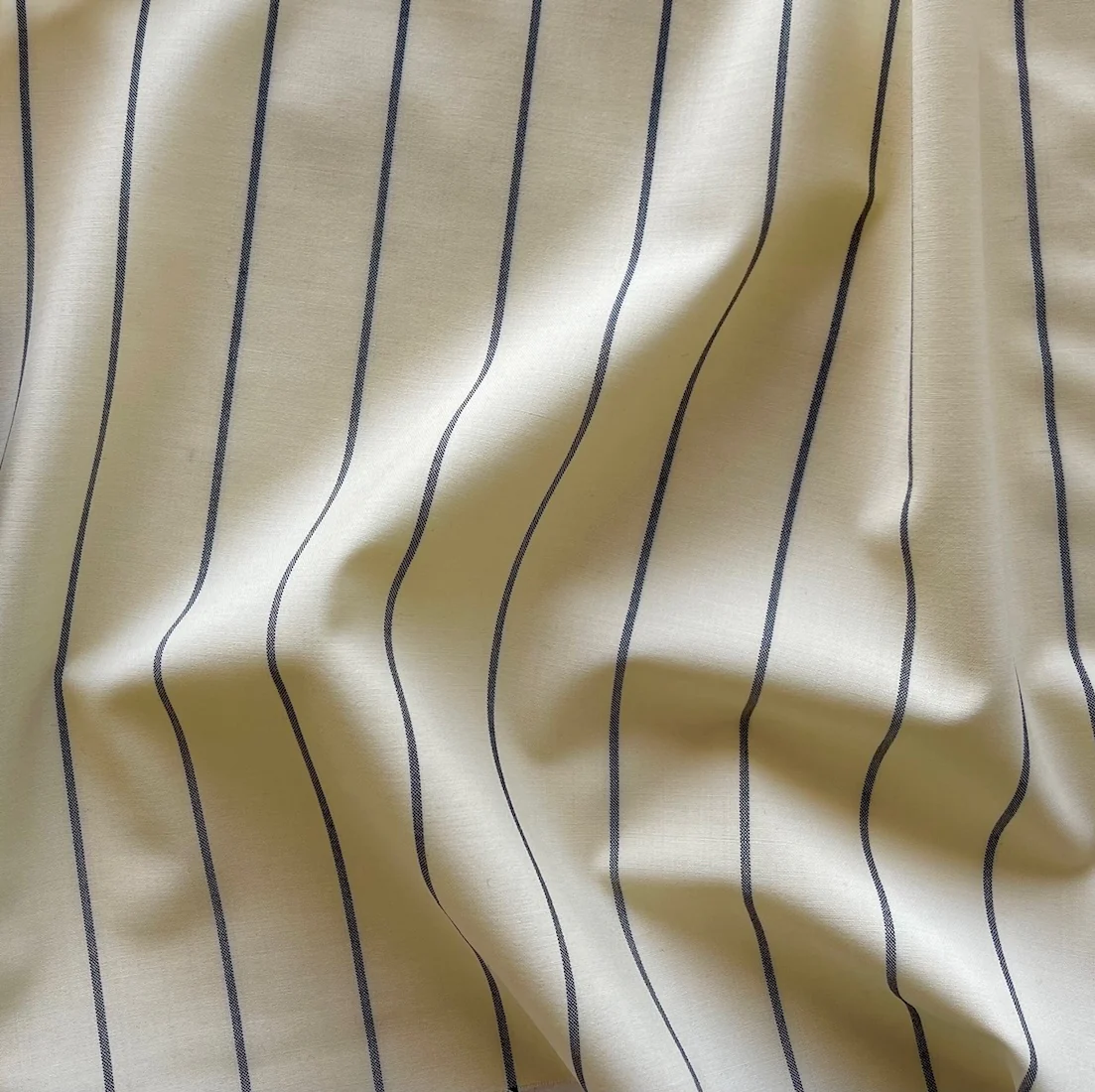 Silver & White Reversible Raindrops Lame Silk Charmeuse (Made in Italy)