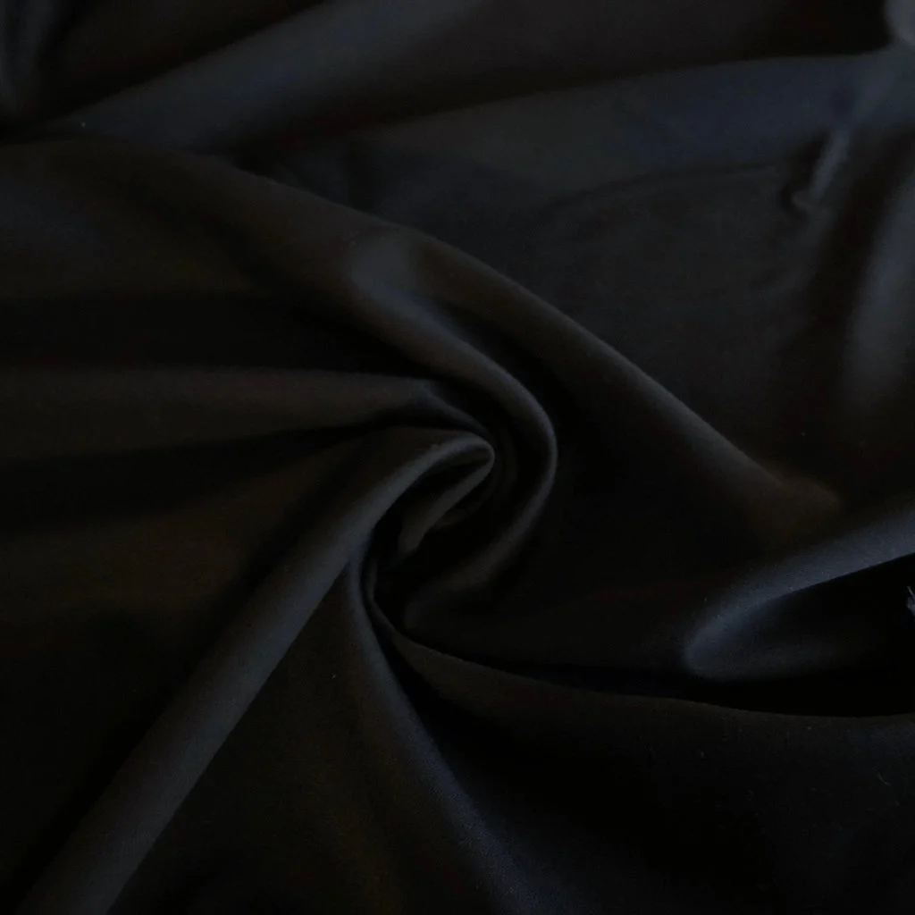 Remnant - Torino Black Suiting - 0.63 yds - 0.63 yd